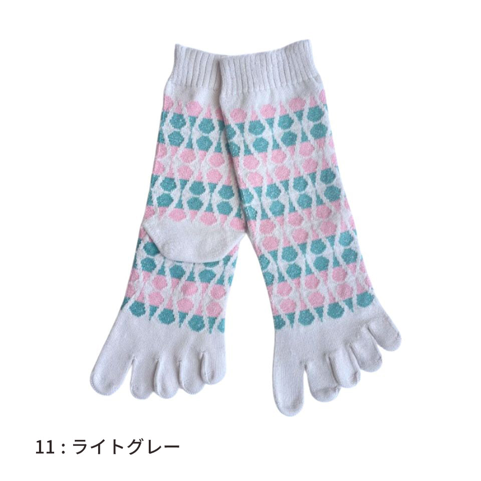 カジュアル ティア柄 ロークルー 5本指ソックス