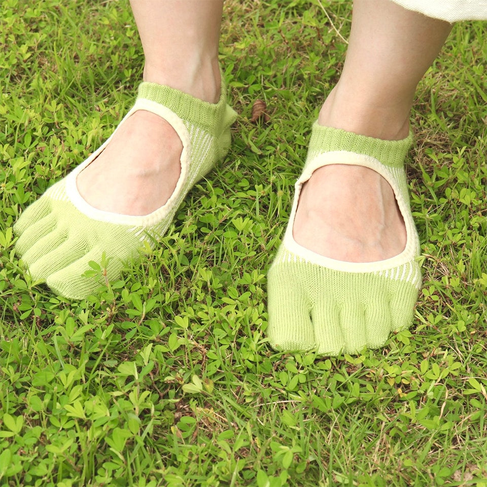 knitido コアグリップ ラメ ピンストライプ カバー 5本指ソックス 23-25cm