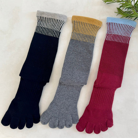 knitido+から新デザイン【バイカラーストライプ】登場！足元を彩るハイクルー丈