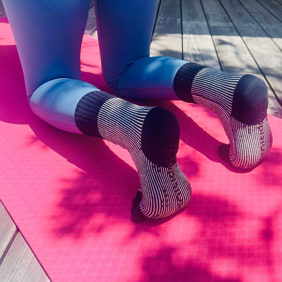 RETRO ピンストライプハイクルー